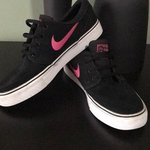 NIKE Stefan Janoski skate sneaker